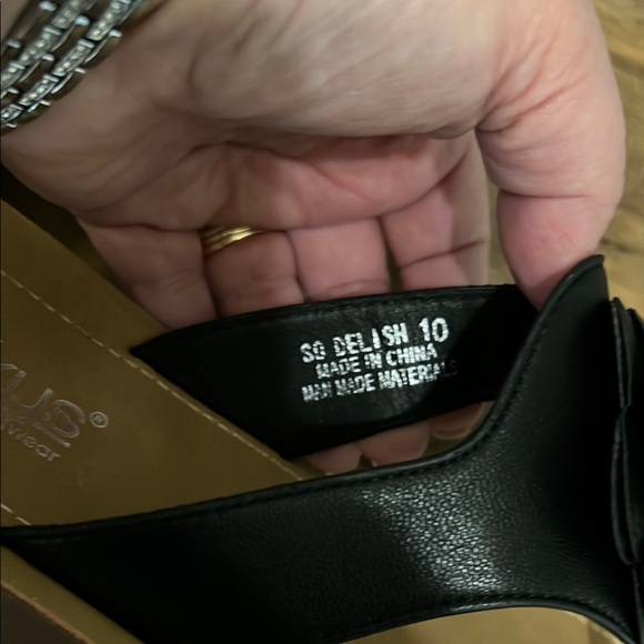 Corkys Black and Tan Floral Sandals size 10 So Delish NEW - Picture 4 of 6